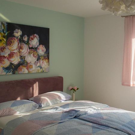 Geraeumige Ferienwohnung In Kindelbrueck Fuer Bis Zu 4 Personen - Barriefrei Exterior foto